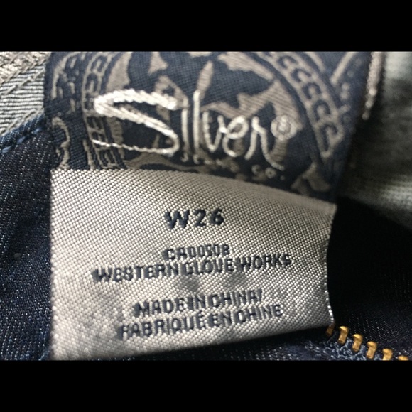 Silver Suki Rose Bermuda Shorts - Picture 5 of 6